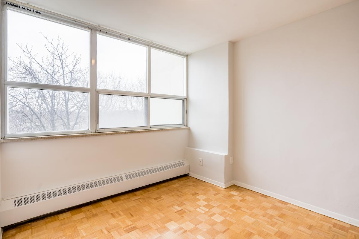 1 bedroom Apartments for rent in East-York at Eastmount - Photo 07 - RentersPages – L416732
