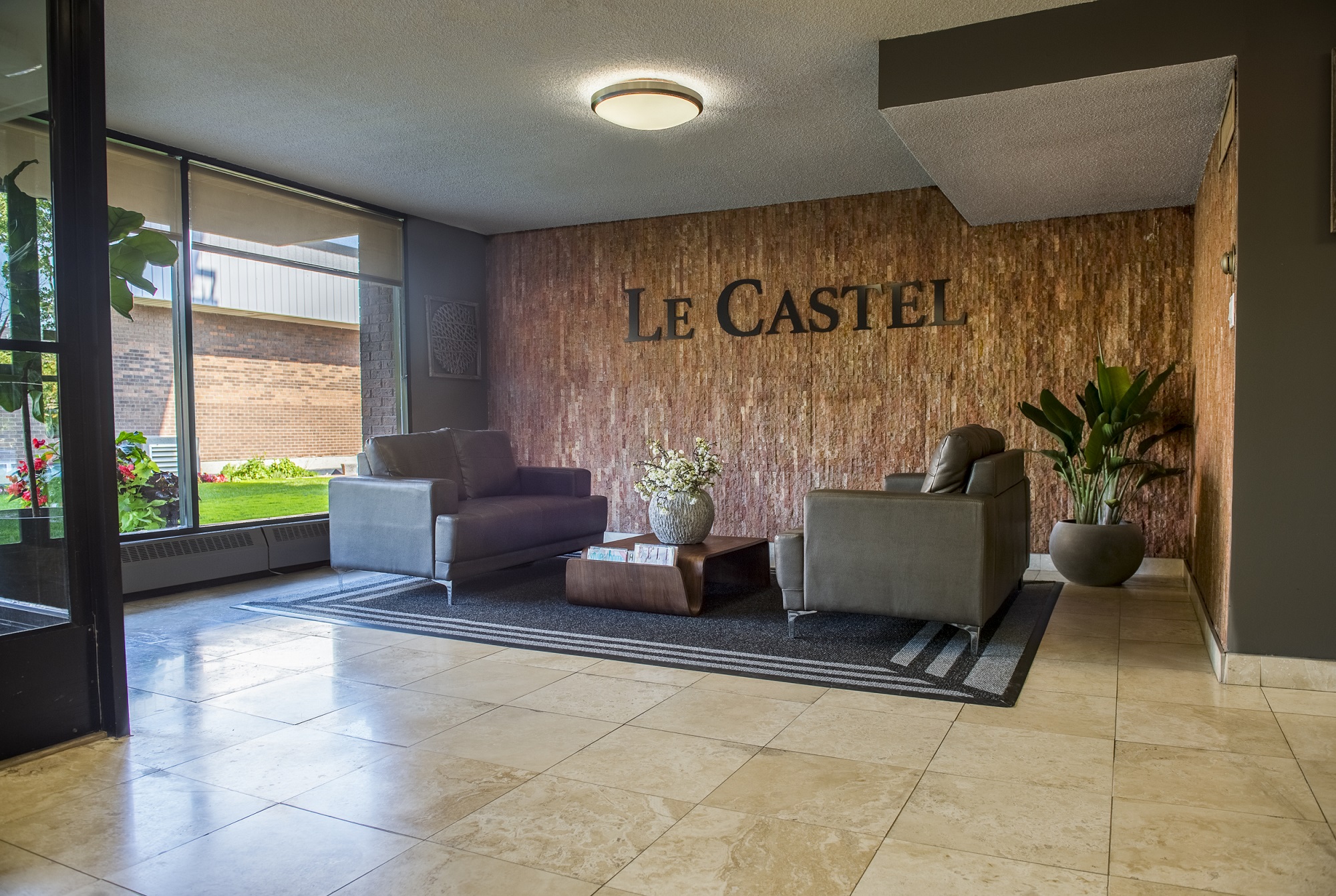 Studio / Bachelor Apartments for rent in Laval at Le Castel de Laval - Photo 03 - RentersPages – L6085
