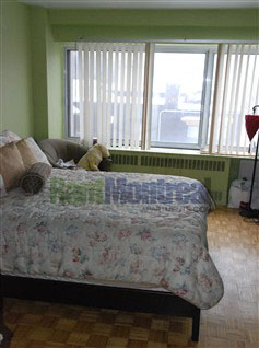 Junior 1 bedroom Apartments for rent in Notre-Dame-de-Grace at Tour Girouard - Photo 02 - RentersPages – L2078