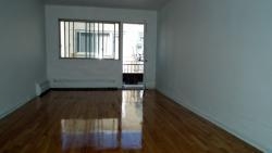 1 bedroom Apartments for rent in St. Leonard at Parkview Realties - Photo 01 - RentersPages – L641