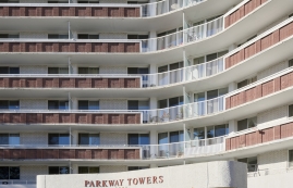 1 bedroom Apartments for rent in Ottawa at Parkway Towers - Photo 01 - RentersPages – L401999