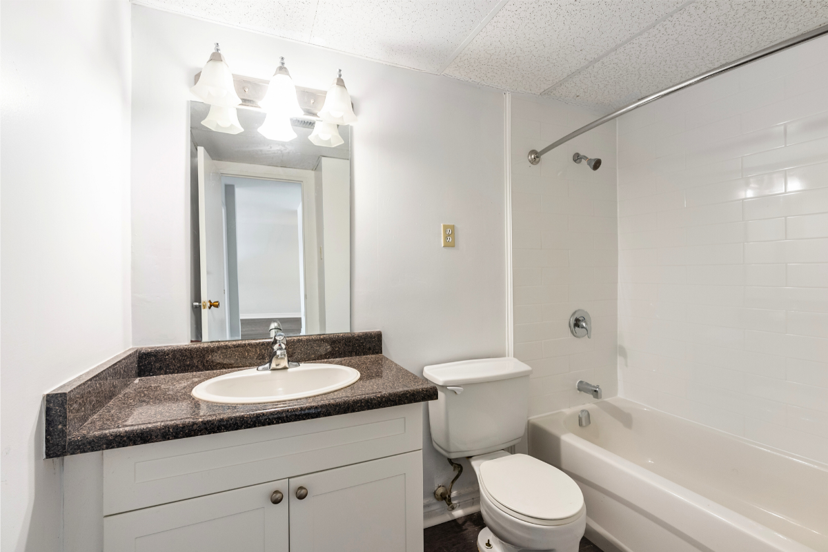 1 bedroom Apartments for rent in London at The Westmount - Photo 10 - RentersPages – L416196