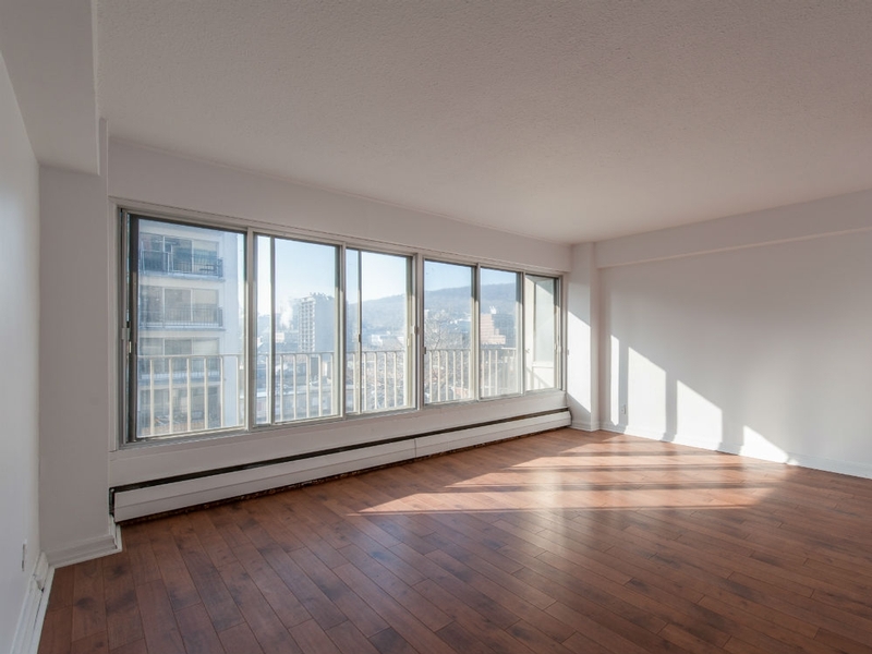1 bedroom Apartments for rent in Montreal (Downtown) at Le Barcelona - Photo 08 - RentersPages – L6052