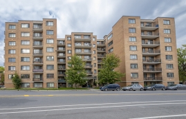 2 bedroom Apartments for rent in Montreal West at 6955 Fielding - Photo 01 - RentersPages – L401542