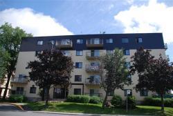 1 bedroom Apartments for rent in Pierrefonds-Roxboro at Shoreside - Photo 01 - RentersPages – L602